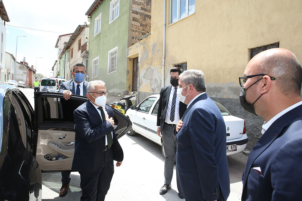 28.05.2021 - Bünyan Cuma Namazı ve Şehit Uzman Onbaşı Eyüp Gergin’in Ailesine Taziye Ziyareti