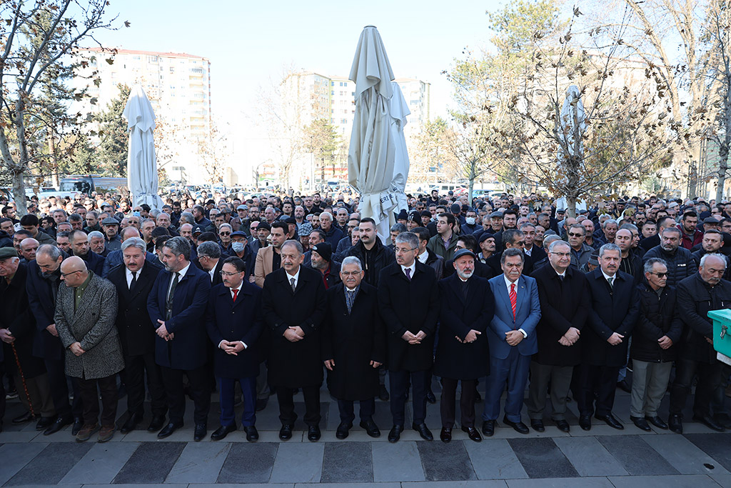 29.12.2023 - Mustafa Özhamurkar'ın Eşi Seniye Özhamurkar'ın Cenaze Namazı