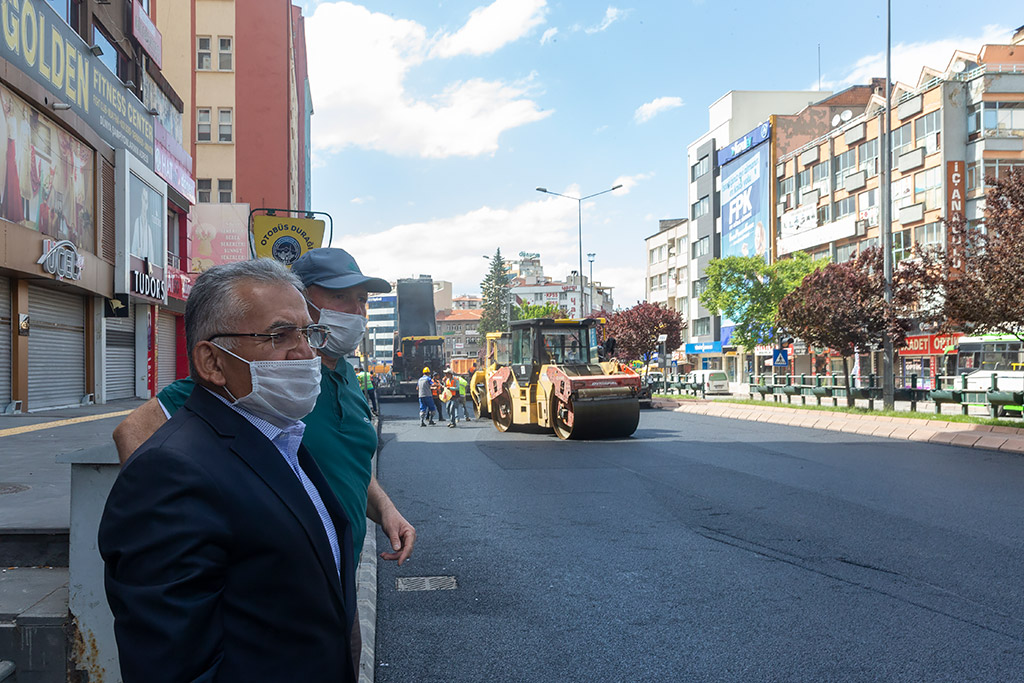 30.05.2020 - Başkan Büyükkılıç Düvenönü Asfaltlama Çalışmalarını İnceledi