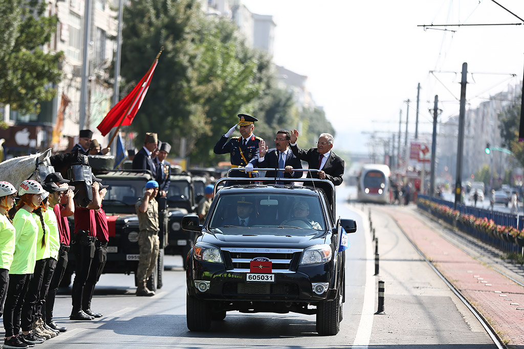 30.08.2023 - Zafer Bayramı Çelenk Sunumu Tebrigat Geçit Tören