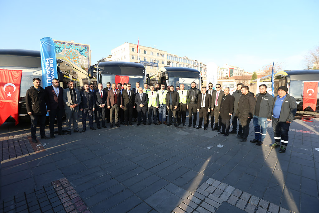 30.12.2023 - Yeni Alınan Elektrikli Otobüslerin Hizmete Alım Töreni