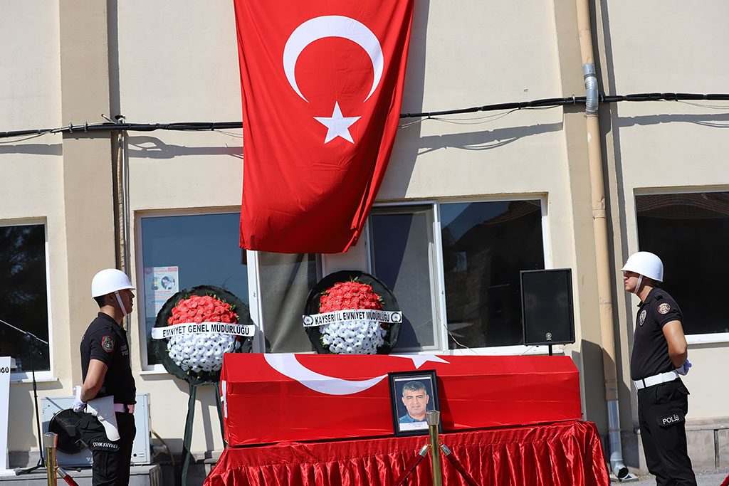 31.07.2022 - Sehit Polis Ahmet Dursun İçin Düzenlenen Emniyet Bahçesindeki Töreş