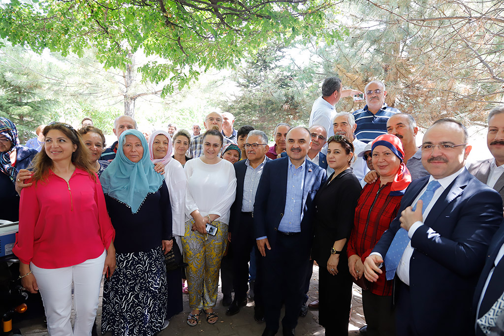 31.08.2019 - Chp Gurupbaşkanı Levent Gök, Gesi Nize Güzel Köyüne Vali Şehmus Günaydın ve Başkan Memduh Büyükkılıç'ı Misafir Etti